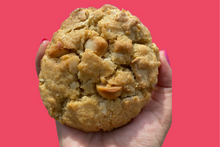 Load image into Gallery viewer, Macadamia White chocolate